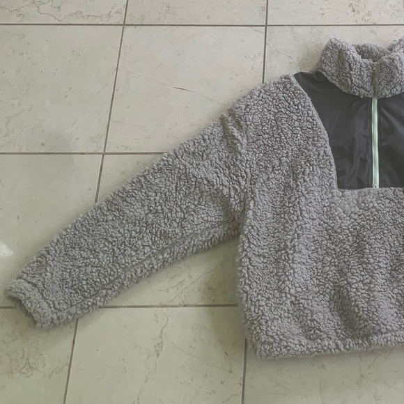 DONATED! WILD FABLE fleece pullover - Picture 6 of 8
